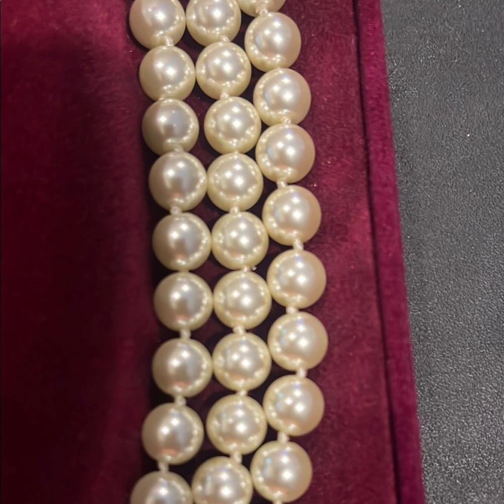 Classic Cream Multi-Strand Pearl Necklace - Picture 6 of 8